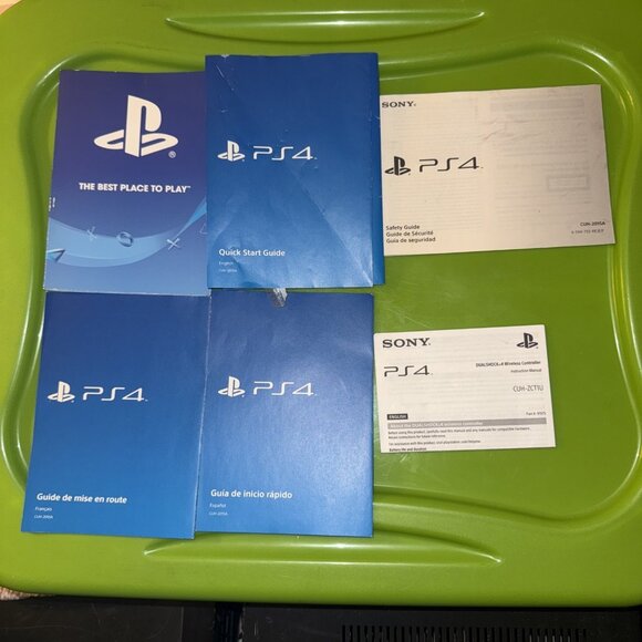 2013 Sony Playstation 4 PS4 Quick Start Safety Guide CUH-ZCT1U - Picture 1 of 7